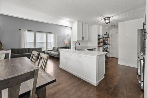 Tiny photo for 3151 Jetstream Drive, Columbus, OH 43231 (MLS # 225040975)