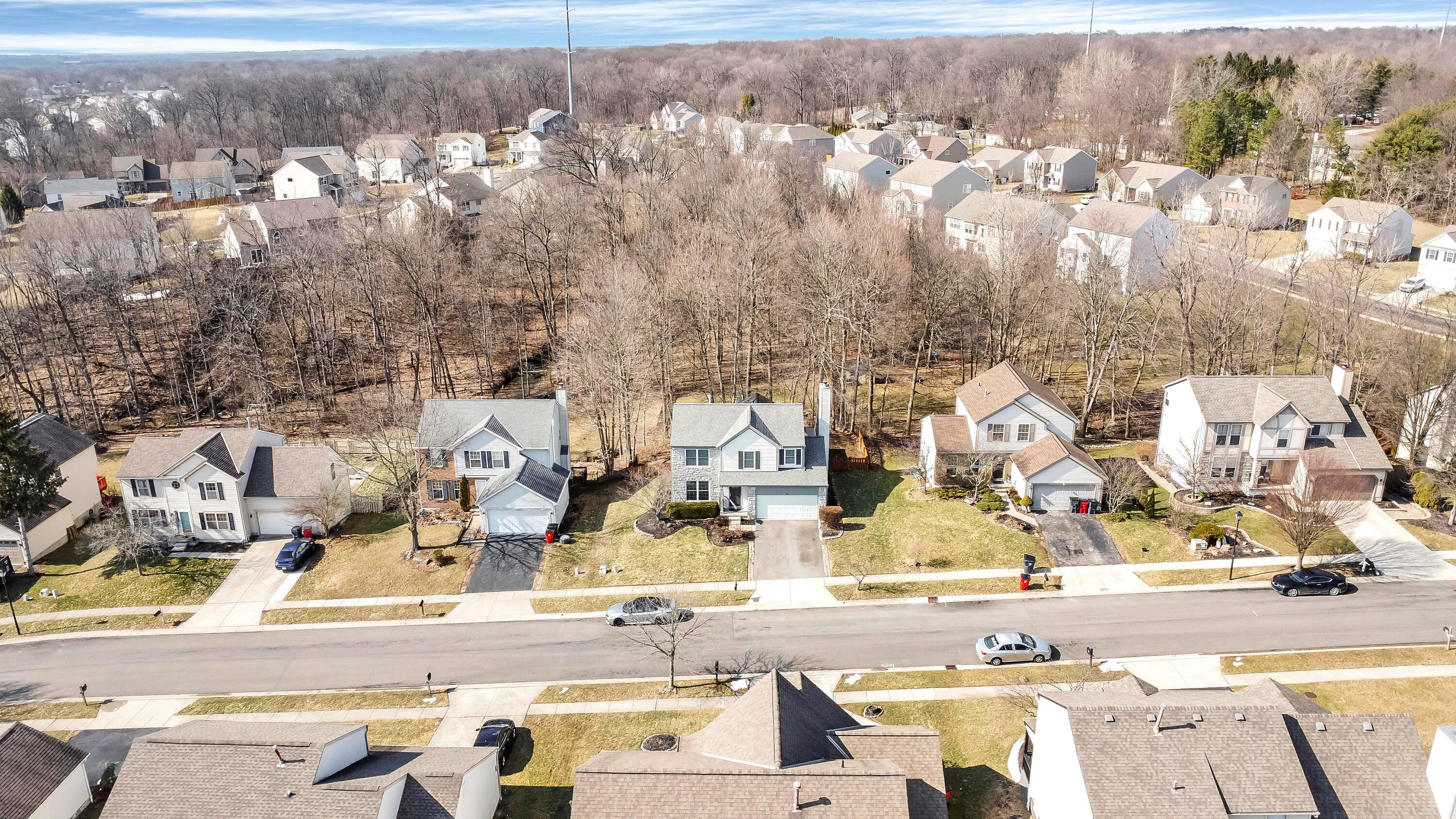 433 Barrington Ridge, Pataskala, Ohio image 3
