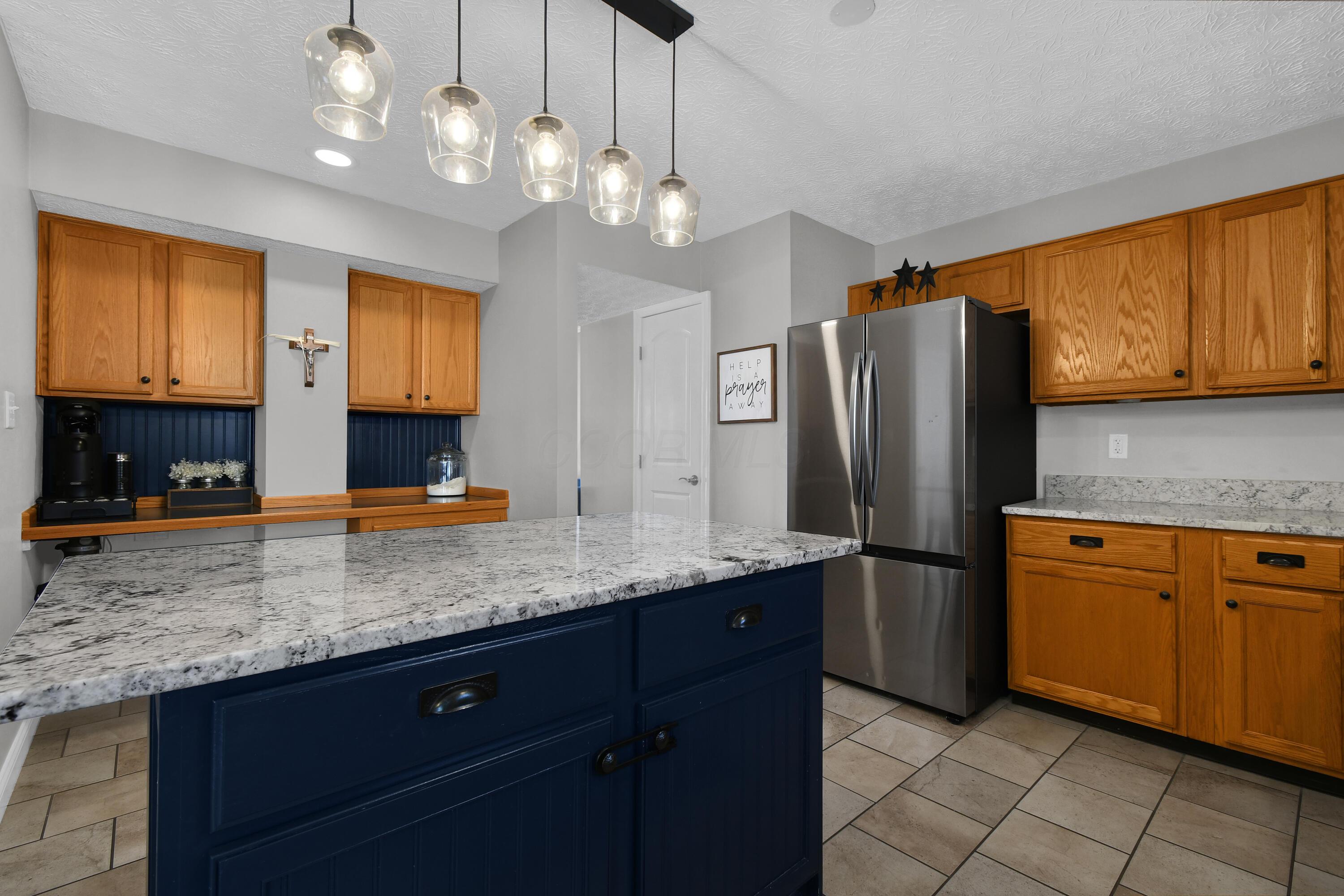 433 Barrington Ridge, Pataskala, Ohio image 17