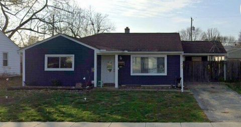 Photo of 185 Sturbridge Road, Columbus, OH 43228 (MLS # 226007944)