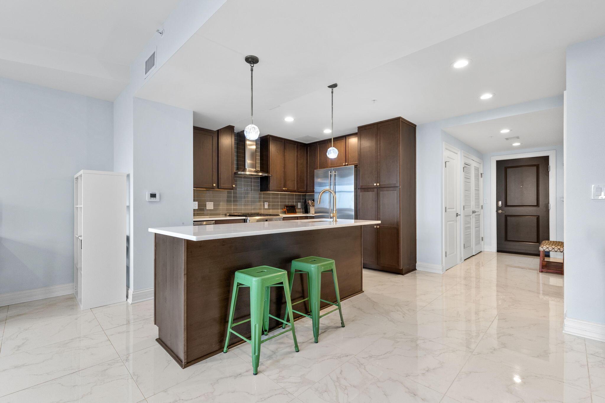 50 W Broad Street 3401