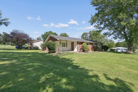 Tiny photo for 3967 Skyline Drive, Zanesville, OH 43701 (MLS # 226032968)