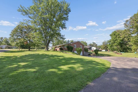 Tiny photo for 3967 Skyline Drive, Zanesville, OH 43701 (MLS # 226032968)