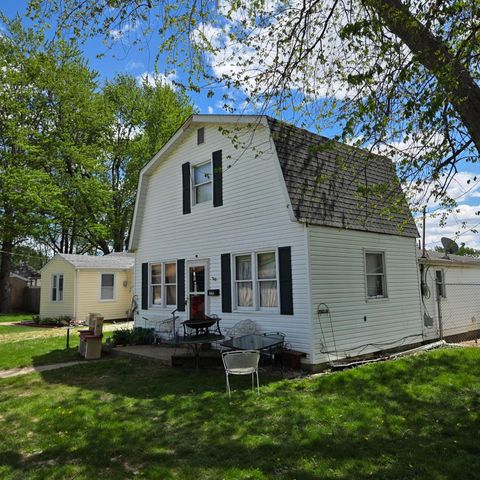 Photo of 110 Maryland Avenue, London, OH 43140 (MLS # 226013296)