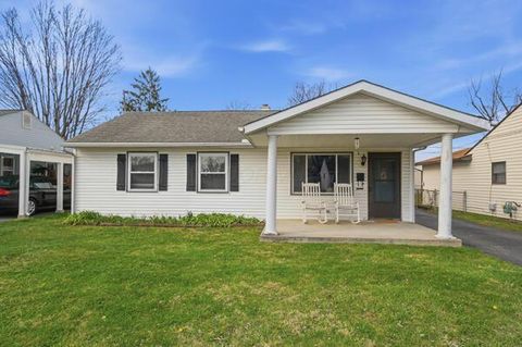 Photo of 3510 Stephen Street, Grove City, OH 43123 (MLS # 226009323)