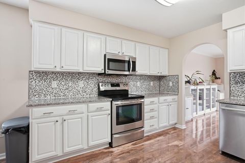 Tiny photo for 734 Corbel Drive, Marysville, OH 43040 (MLS # 226014477)