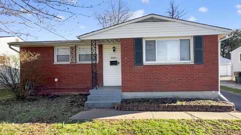 Photo of 3851 Fairmoor Road, Columbus, OH 43228 (MLS # 226009715)