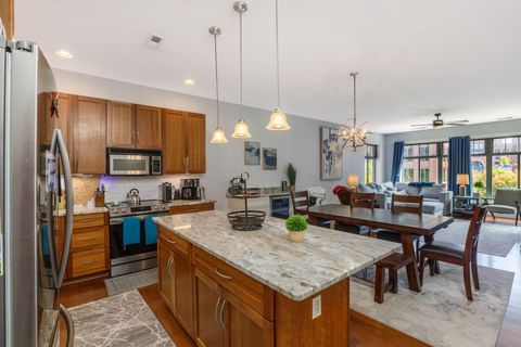 Photo of 251 Daniel Burnham Square 405 #405, Columbus, OH 43215 (MLS # 225035167)