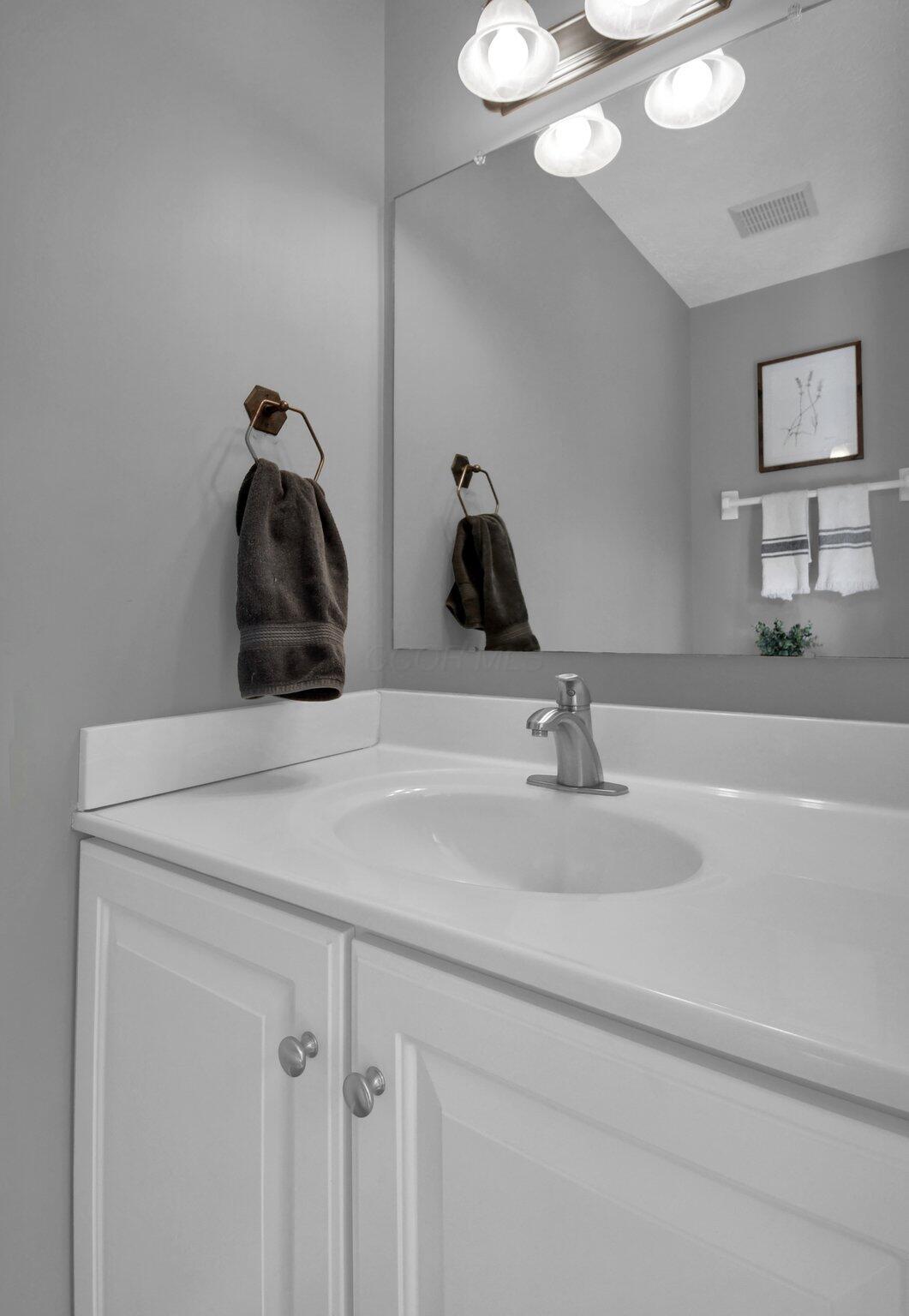 389 Highbanks Valley Drive, Newark, Ohio image 12
