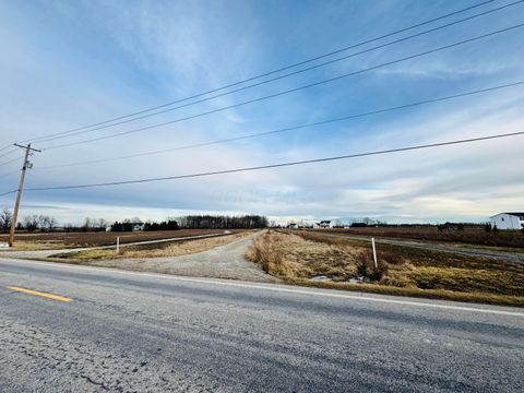 Photo of 2112 Horseshoe Road, Delaware, OH 43015 (MLS # 226000876)