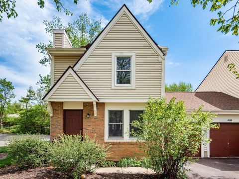 Photo of 4944 Buck Thorn Lane, Columbus, OH 43220 (MLS # 226012580)