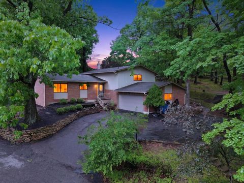 Photo of 1578 Stonewall Drive, Newark, OH 43055 (MLS # 226018265)
