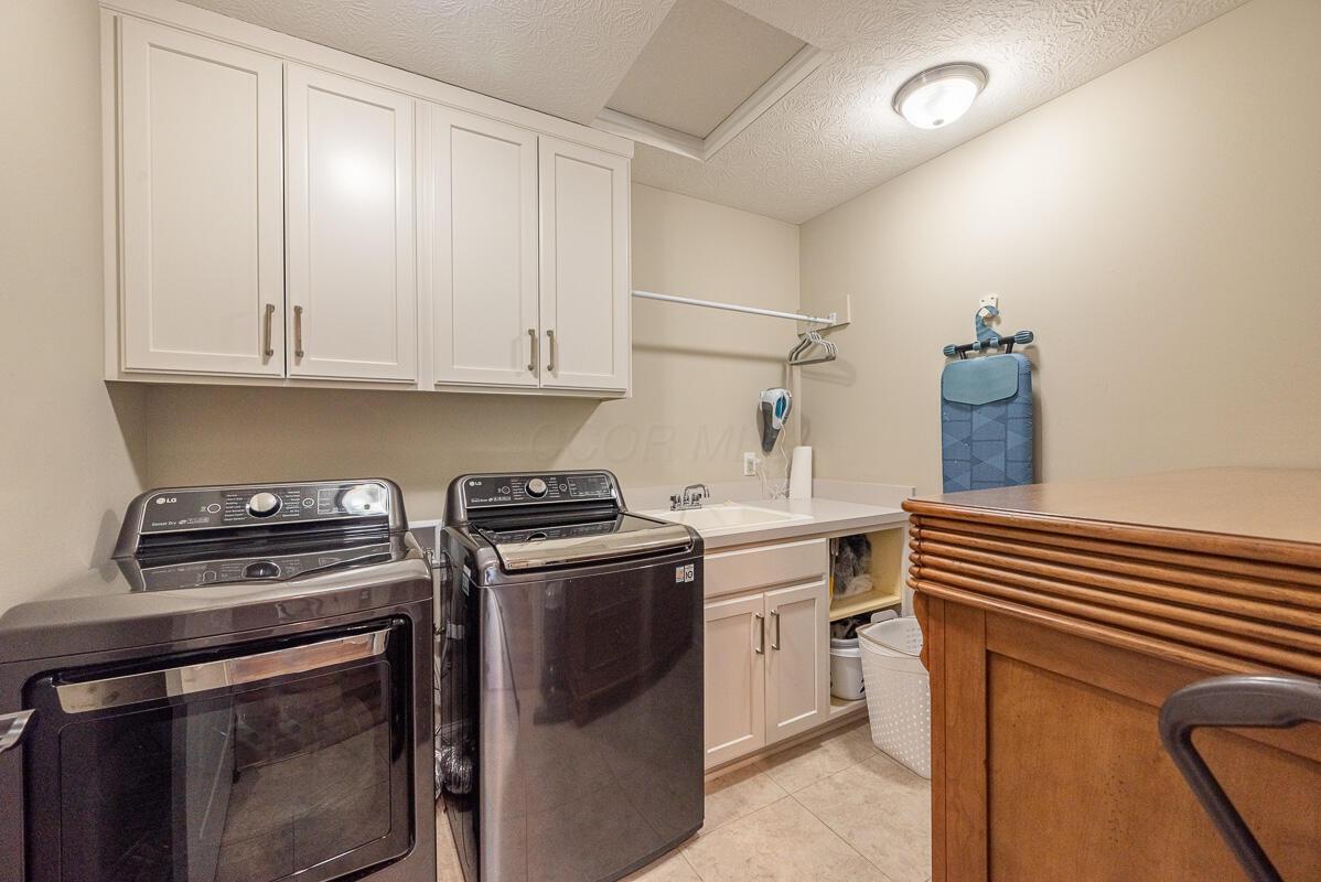 10641 Arrowwood Drive, Plain City, Ohio image 38