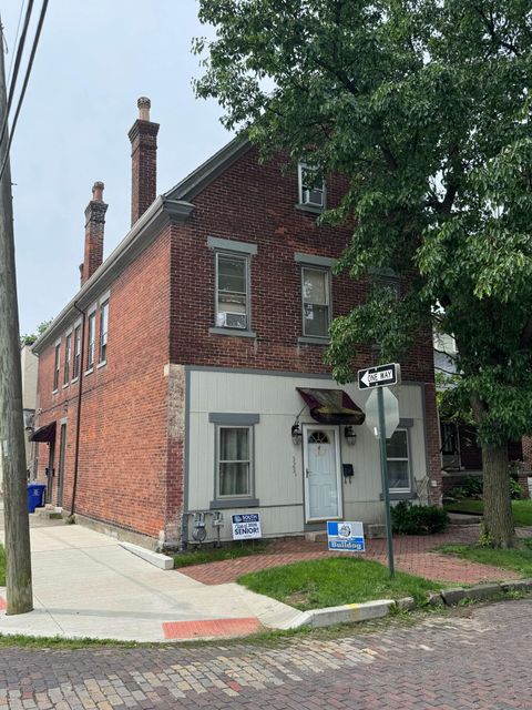 Photo of 323 Stewart Avenue, Columbus, OH 43206 (MLS # 226018891)