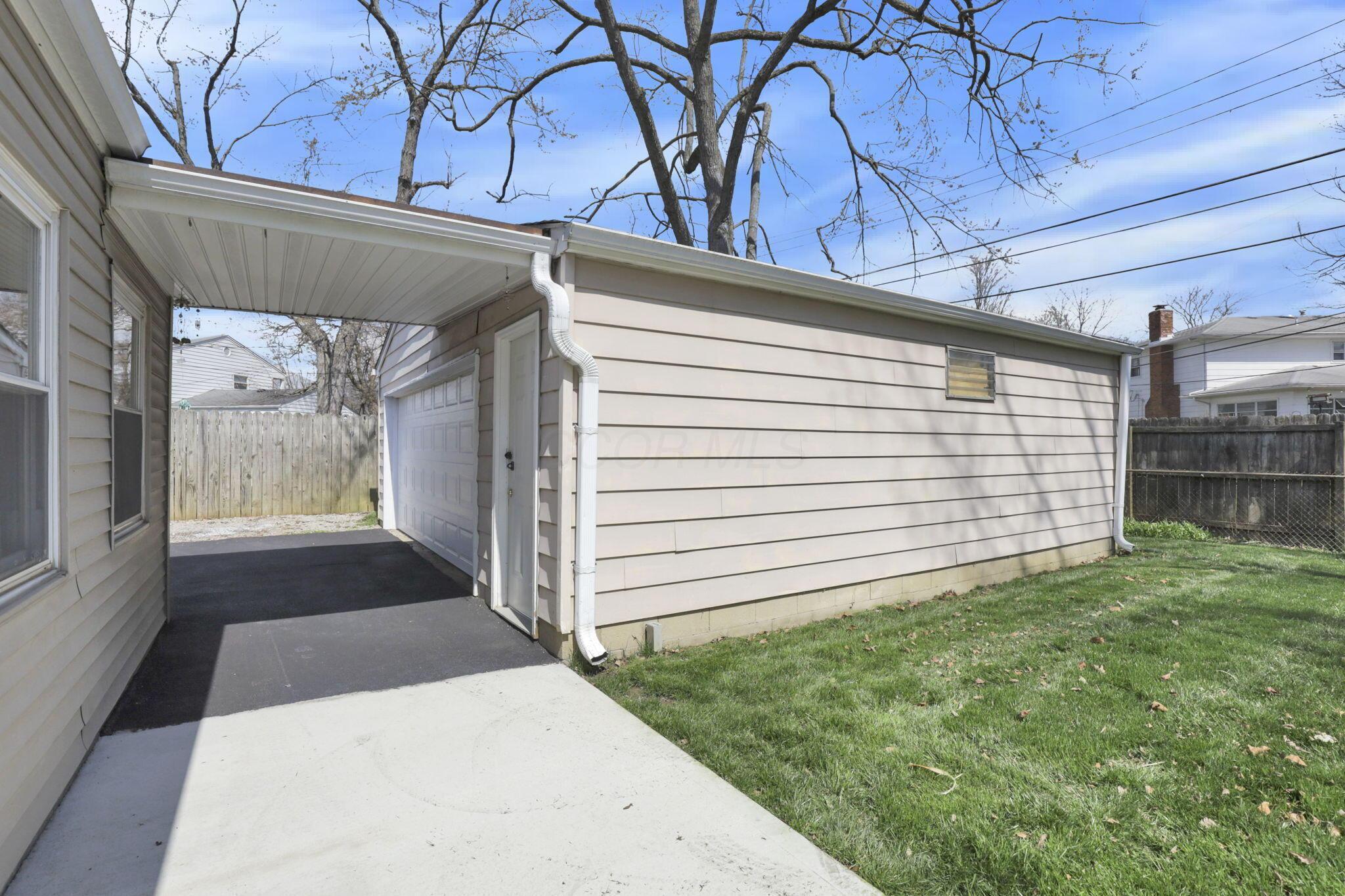 410 Sturbridge Road, Columbus, Ohio image 31