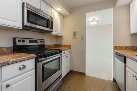 Tiny photo for 1000 Urlin Avenue 1407 #1407, Columbus, OH 43212 (MLS # 226000698)