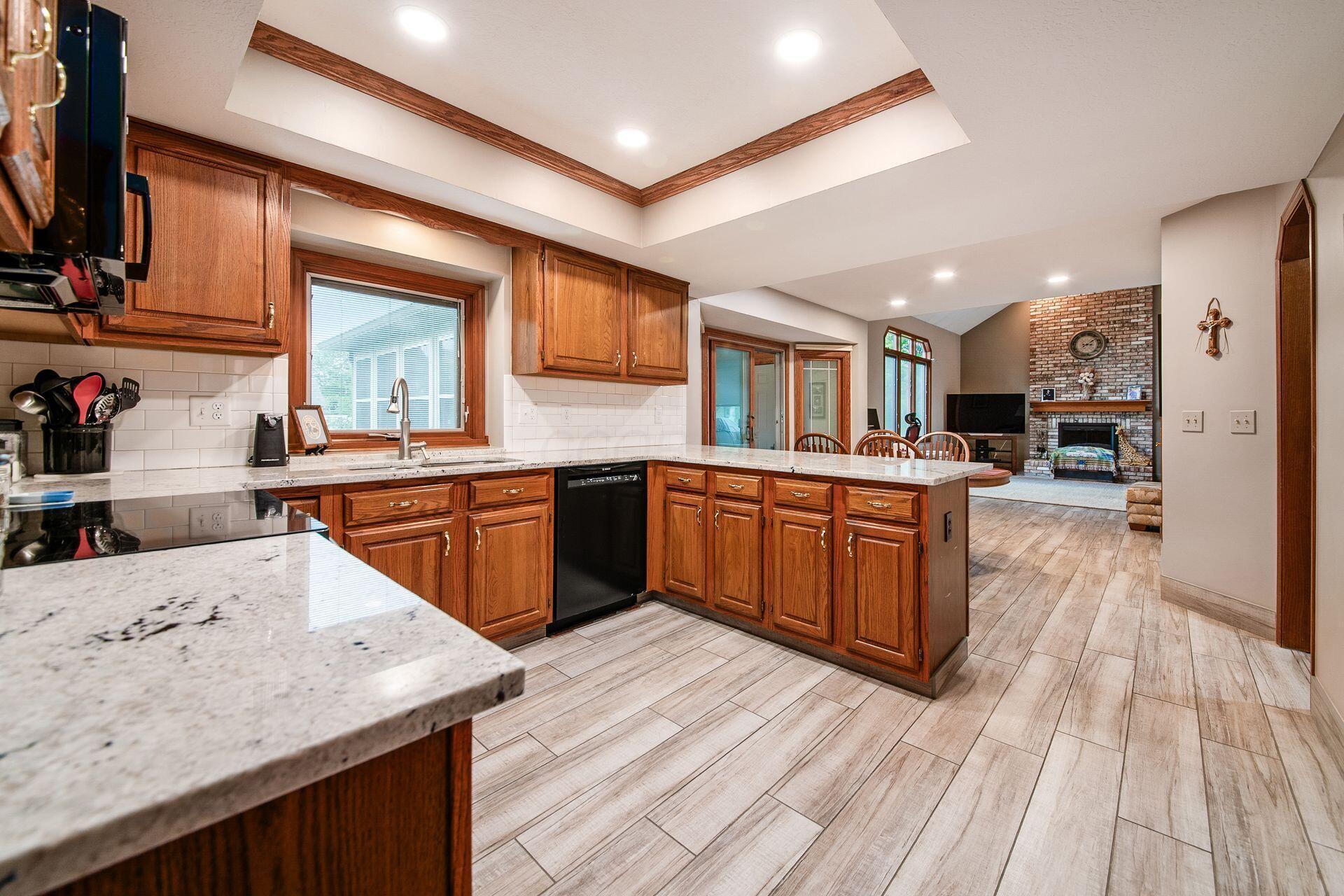 12577 Bentley Drive, Pickerington, Ohio image 17