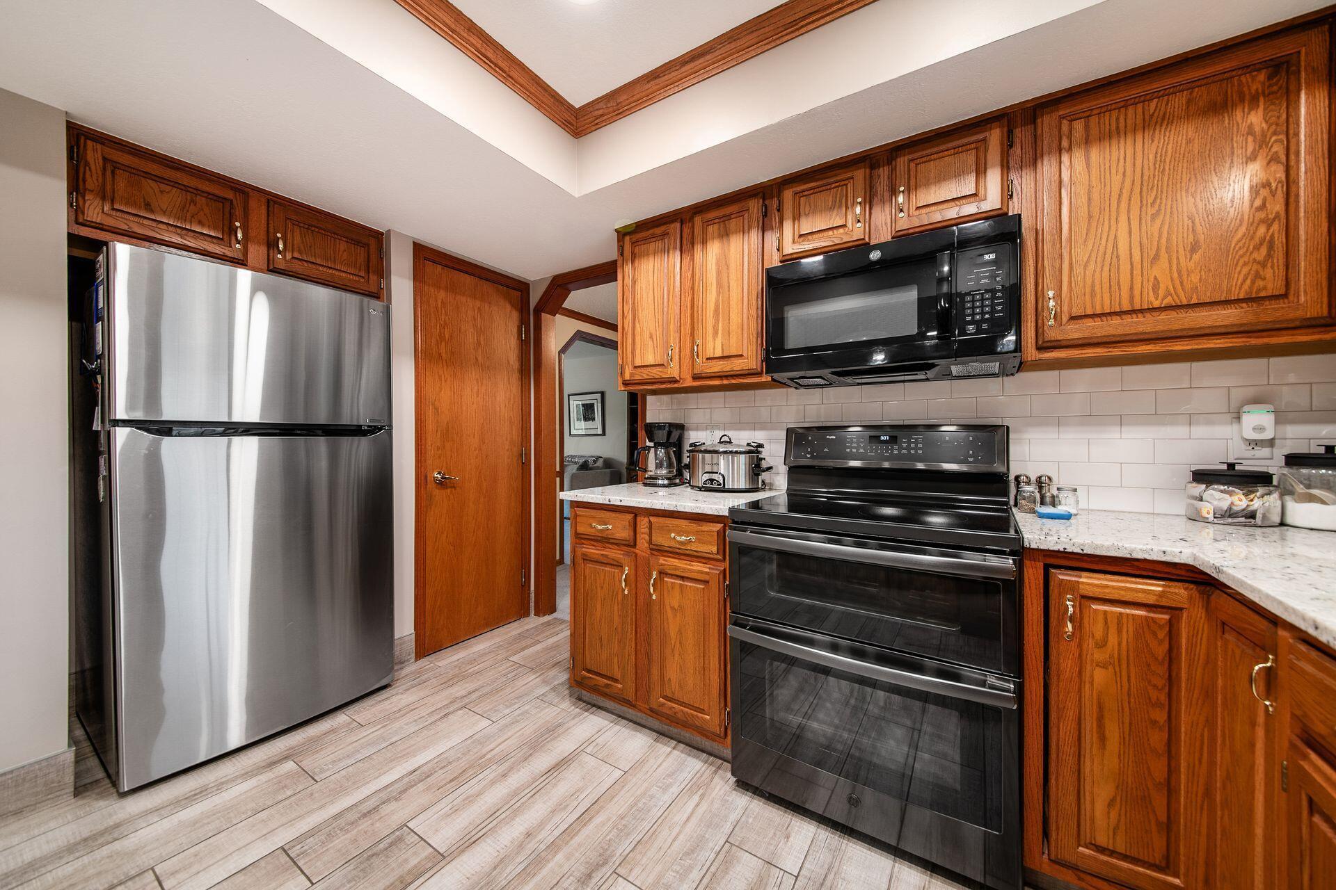 12577 Bentley Drive, Pickerington, Ohio image 16
