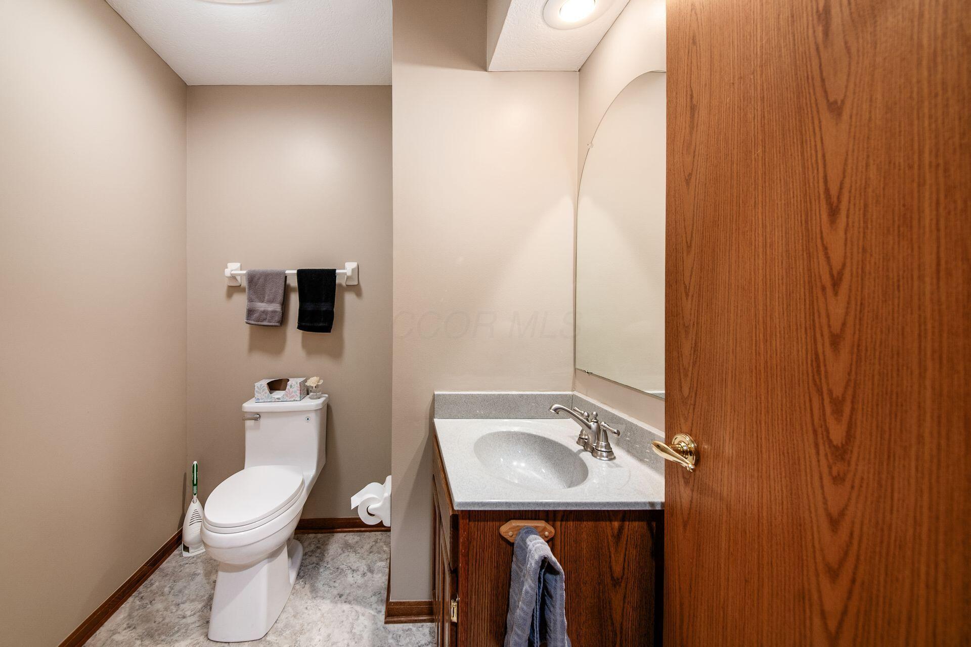 12577 Bentley Drive, Pickerington, Ohio image 24
