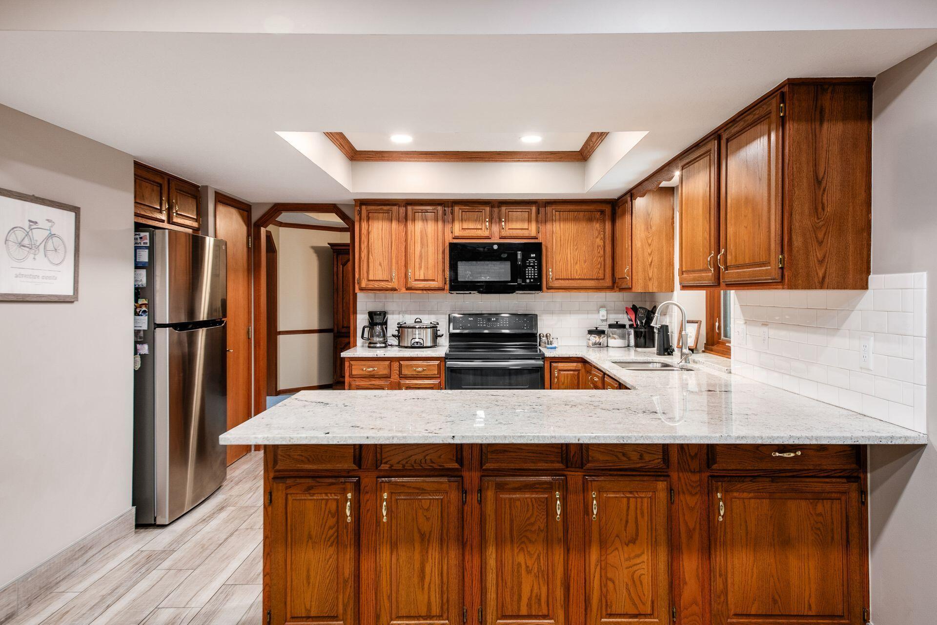 12577 Bentley Drive, Pickerington, Ohio image 18