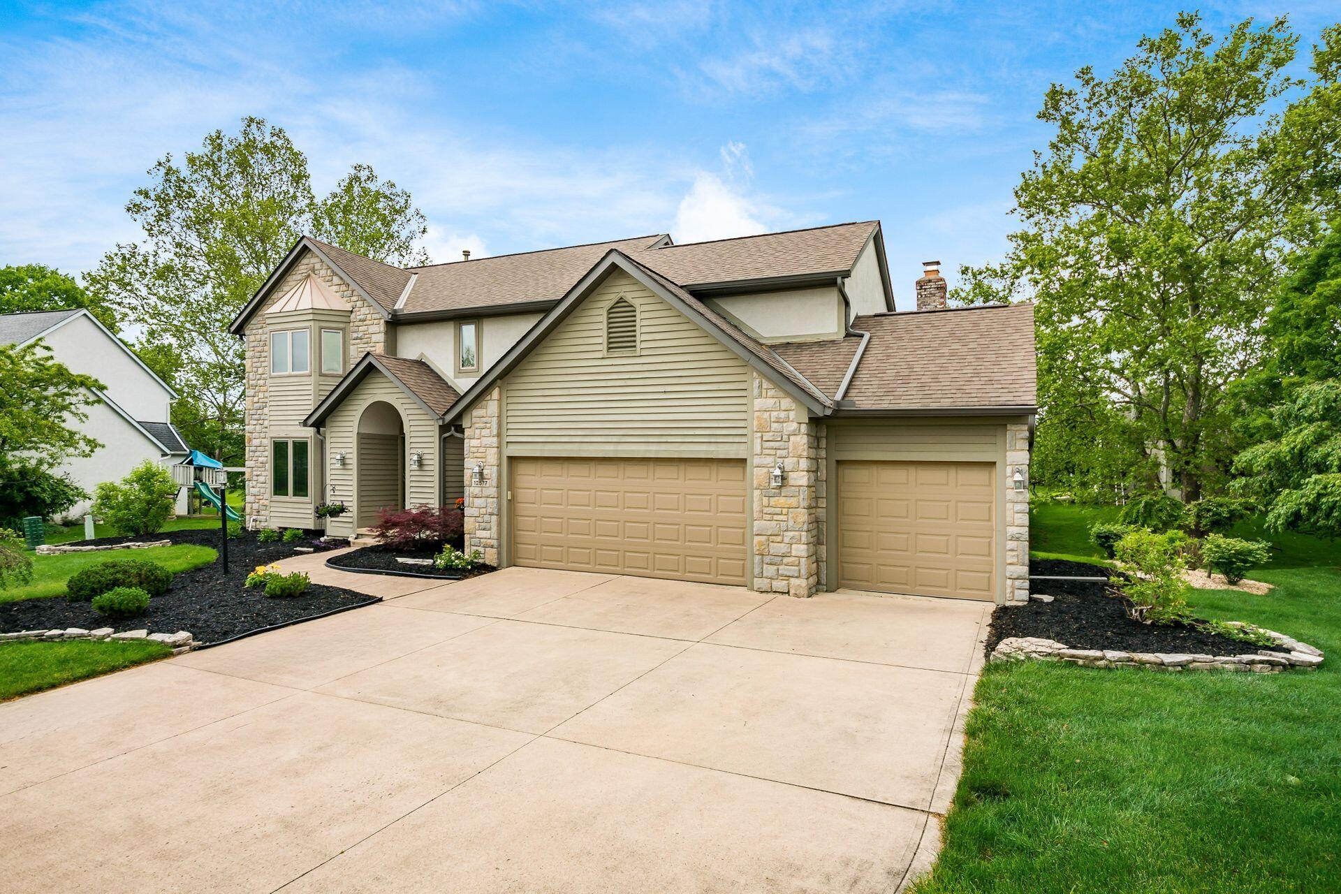 12577 Bentley Drive, Pickerington, Ohio image 4