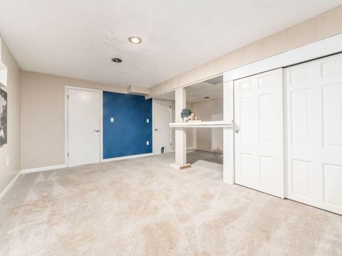 Tiny photo for 2350 Hetter Street, Columbus, OH 43228 (MLS # 225044391)