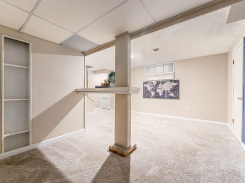 Tiny photo for 2350 Hetter Street, Columbus, OH 43228 (MLS # 225044391)