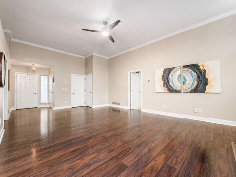 Tiny photo for 2350 Hetter Street, Columbus, OH 43228 (MLS # 225044391)