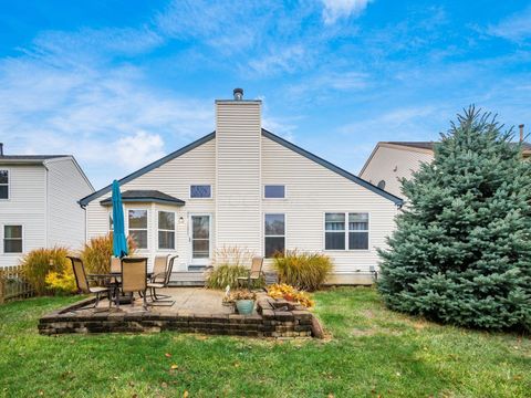 Tiny photo for 2350 Hetter Street, Columbus, OH 43228 (MLS # 225044391)