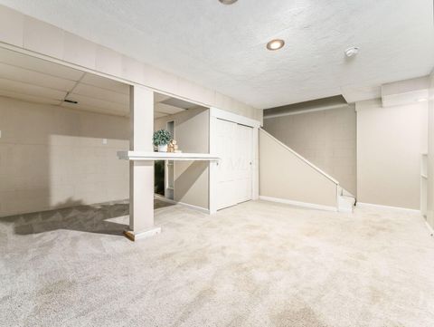 Tiny photo for 2350 Hetter Street, Columbus, OH 43228 (MLS # 225044391)