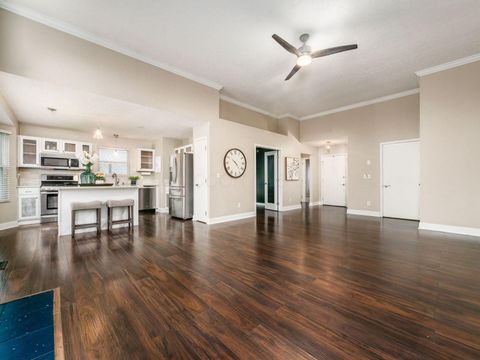 Tiny photo for 2350 Hetter Street, Columbus, OH 43228 (MLS # 225044391)