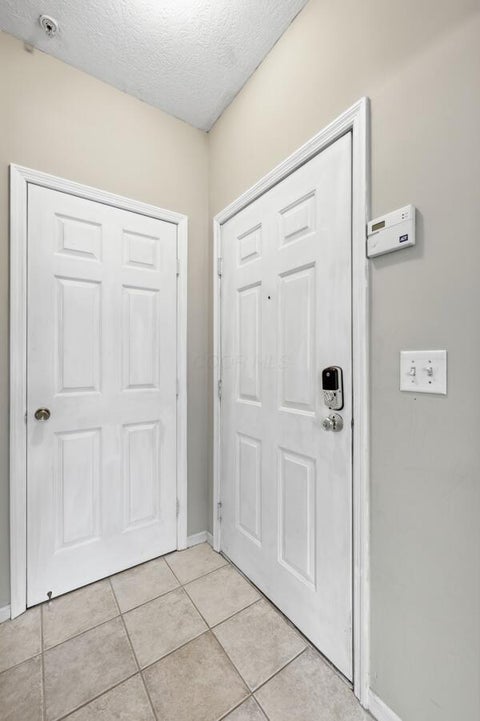 Tiny photo for 6230 Inishmore Lane 6230 #6230, Dublin, OH 43017 (MLS # 226033542)