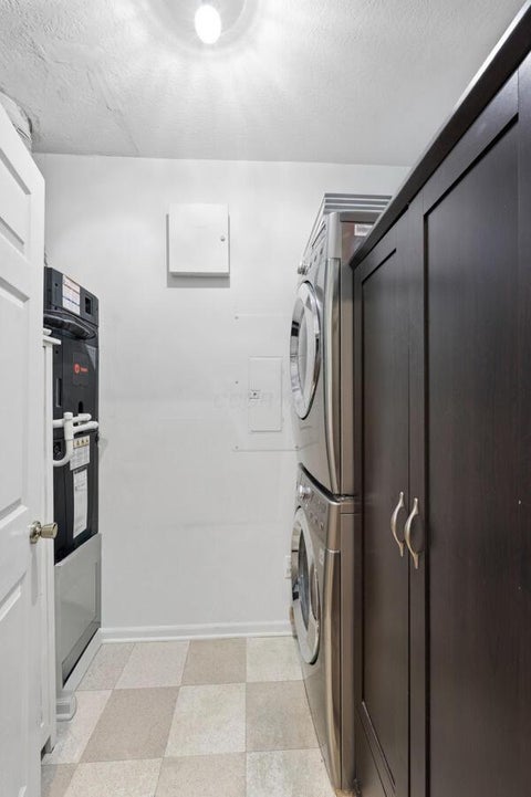 Tiny photo for 6230 Inishmore Lane 6230 #6230, Dublin, OH 43017 (MLS # 226033542)