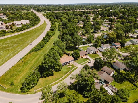 Tiny photo for 2850 Ravenswood Court, Columbus, OH 43232 (MLS # 226027763)