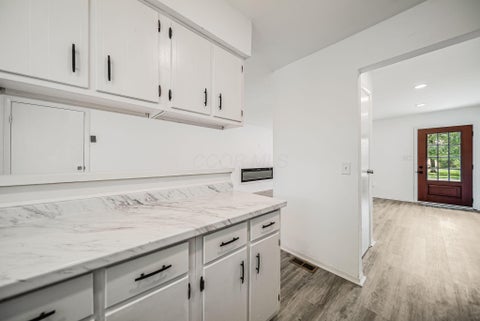 Tiny photo for 2850 Ravenswood Court, Columbus, OH 43232 (MLS # 226027763)