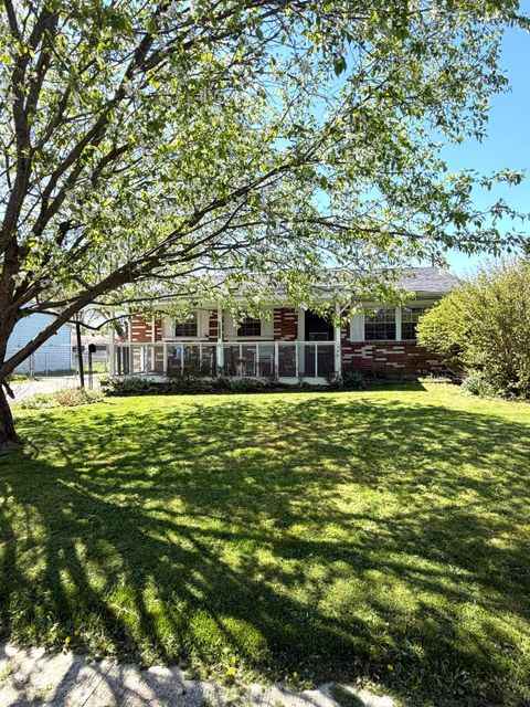 Photo of 3811 Glenfield Road, Columbus, OH 43232 (MLS # 226010824)