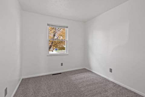 Tiny photo for 5137 Holbrook Drive, Columbus, OH 43232 (MLS # 225044984)
