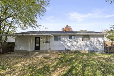 Tiny photo for 5137 Holbrook Drive, Columbus, OH 43232 (MLS # 225044984)