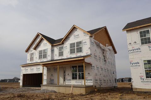 Photo of 8144 Griffin Drive, Reynoldsburg, OH 43068 (MLS # 226007582)