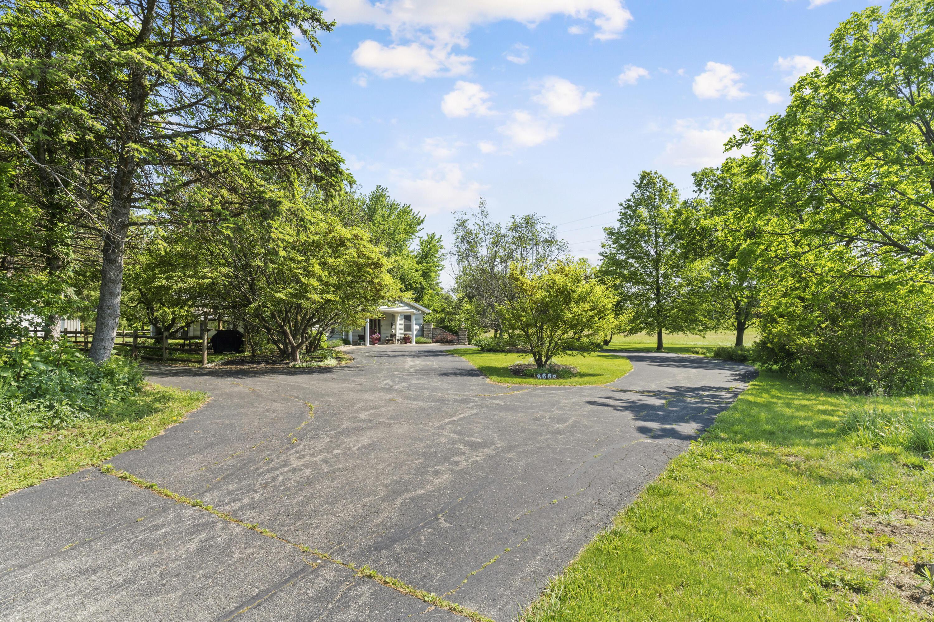 8668 Hyland Croy Road