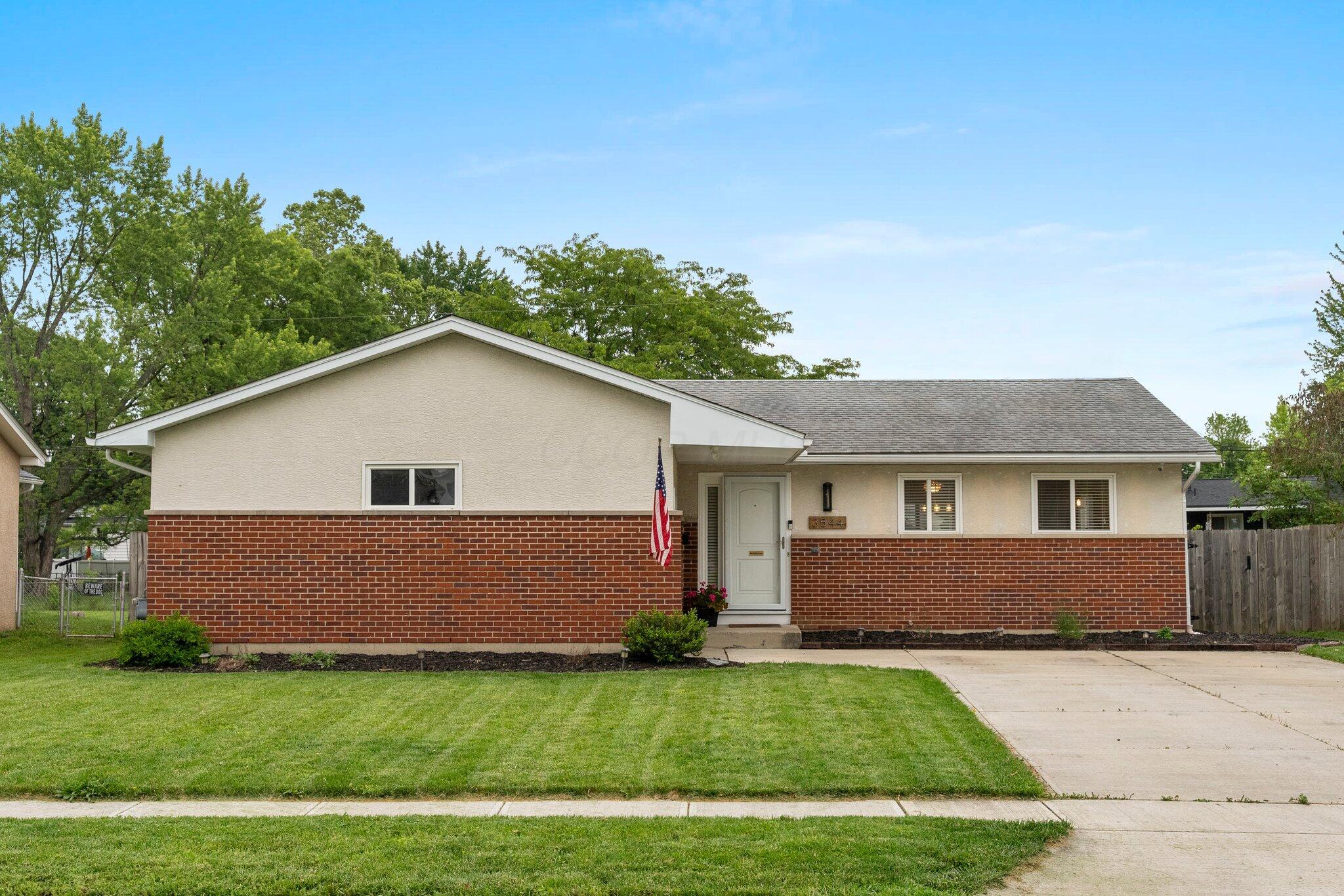 3544 Devin Road, Grove City, Ohio image 1