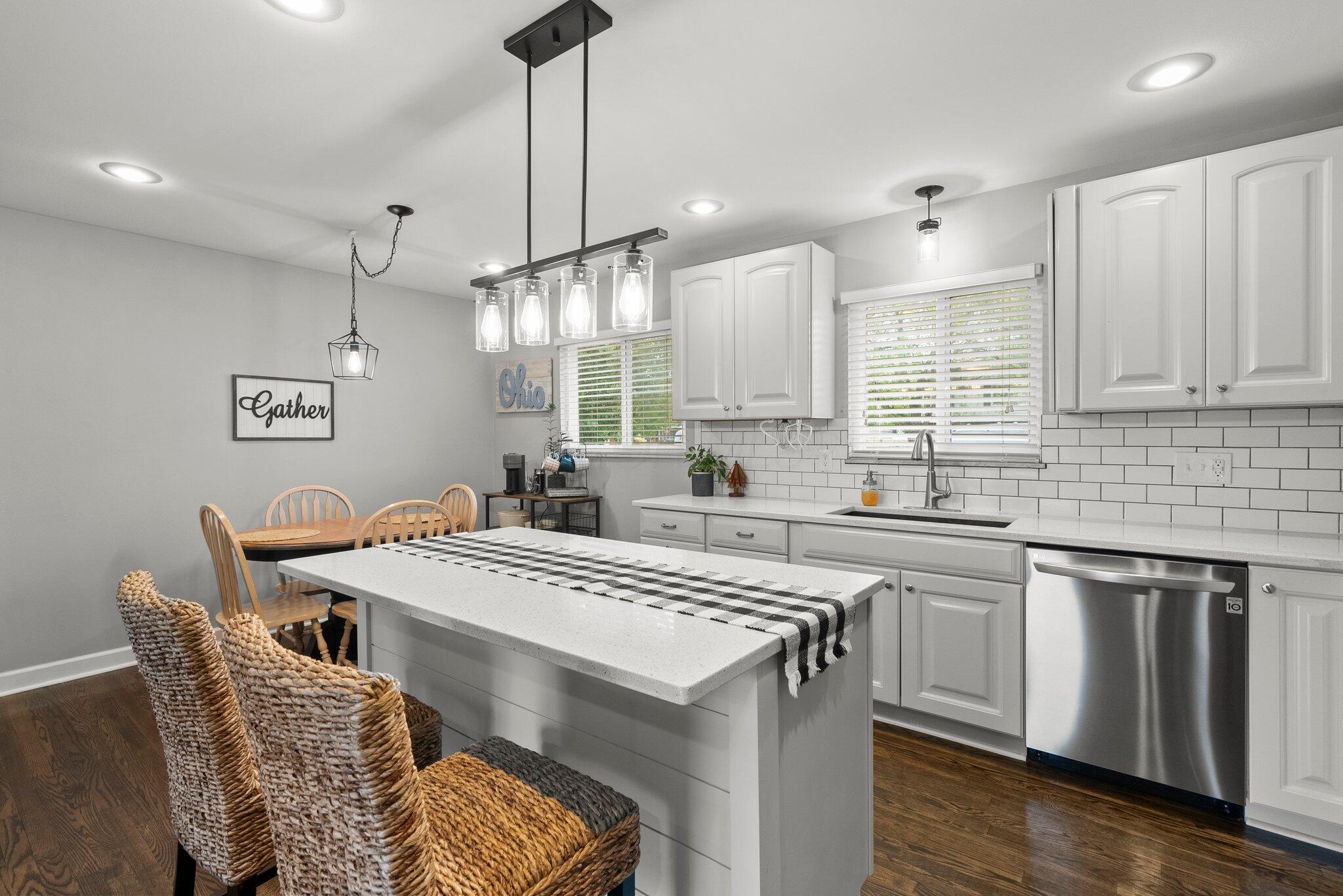 3544 Devin Road, Grove City, Ohio image 12