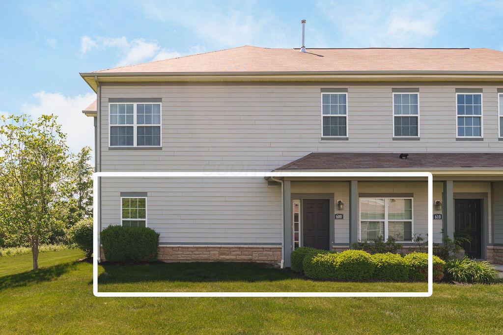 600 Redwood Lane