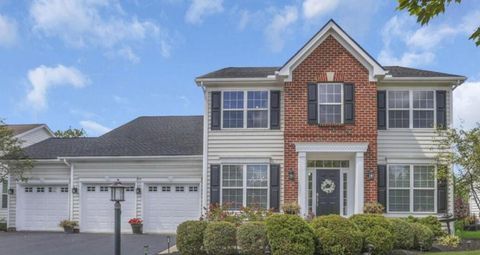 Photo of 6935 Kindler Drive, New Albany, OH 43054 (MLS # 225033230) Photo of 6935 Kindler Drive, New Albany, OH 43054 (MLS # 225033230)