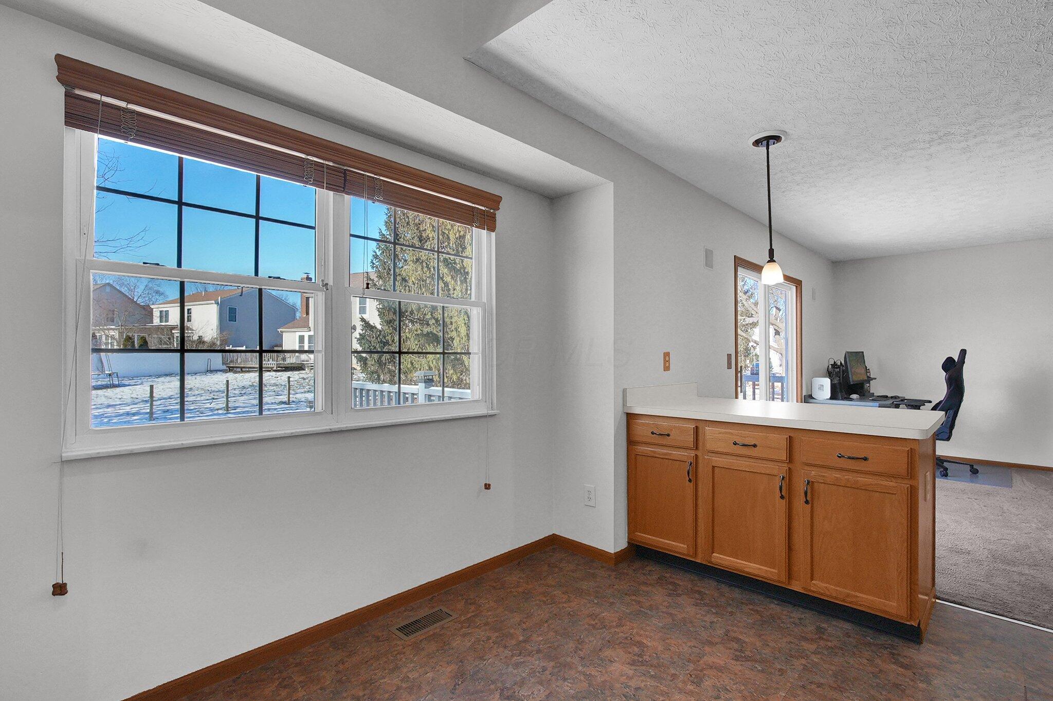 1699 Cottonwood Drive, Lewis Center, Ohio image 11