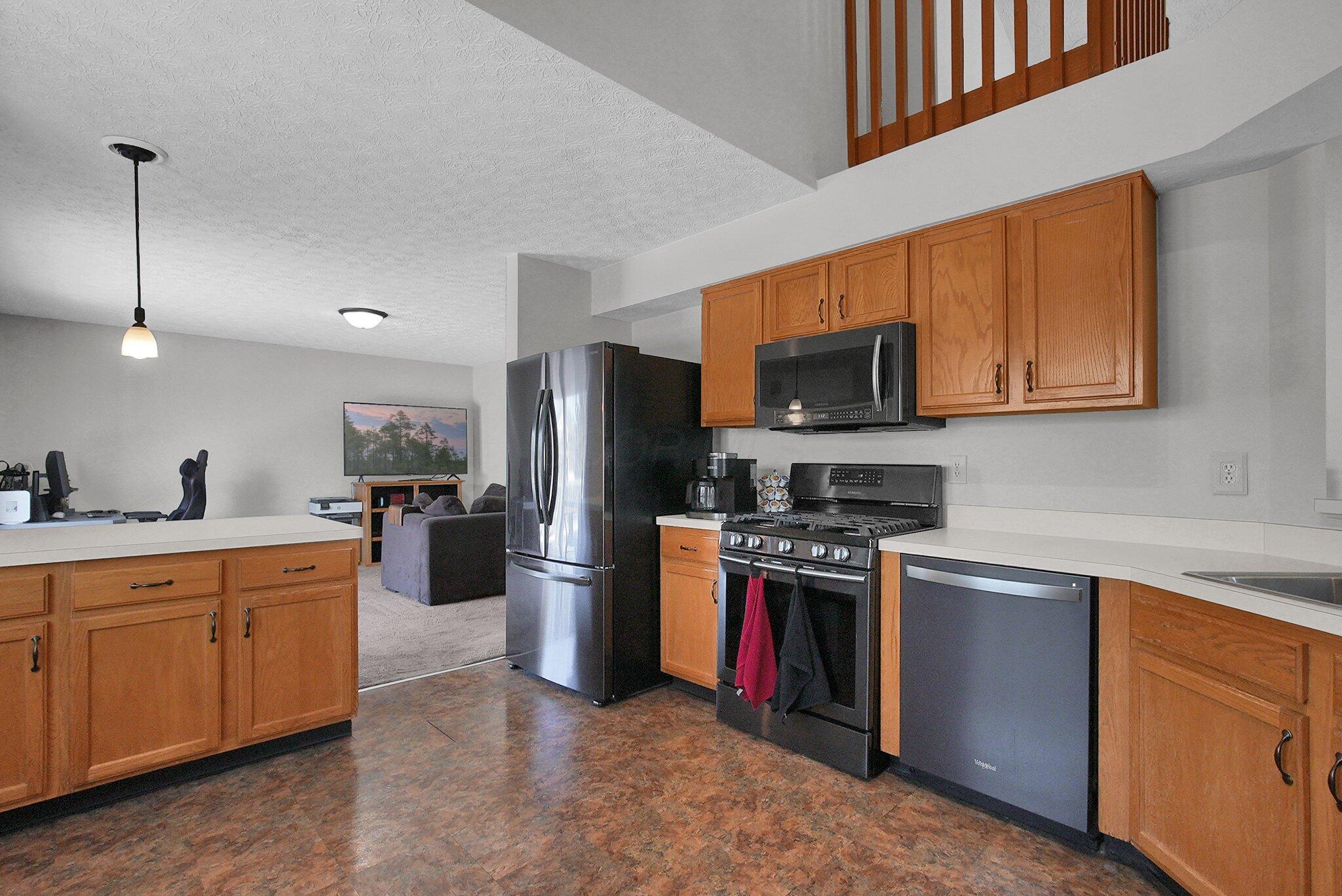 1699 Cottonwood Drive, Lewis Center, Ohio image 10