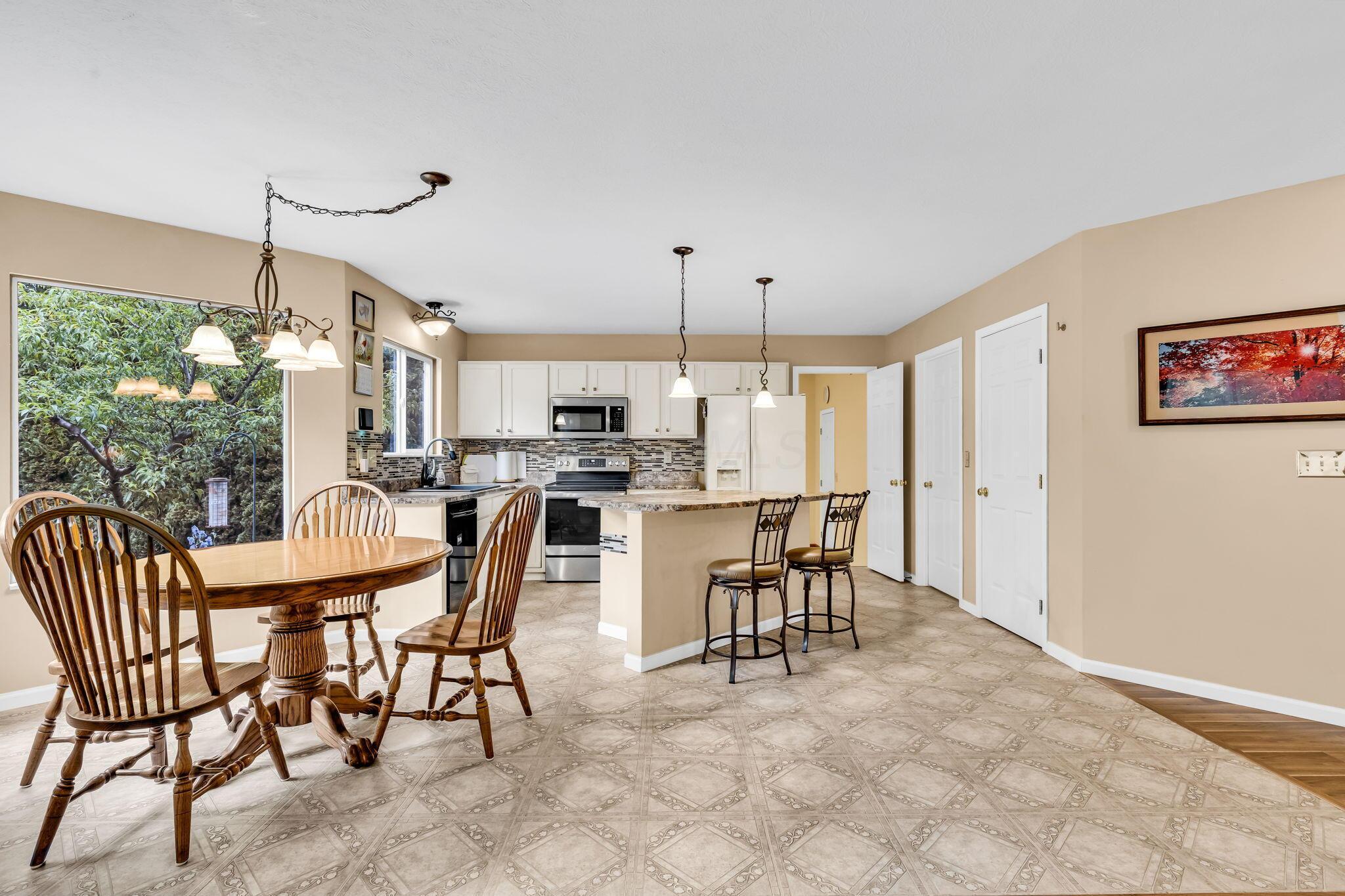 5556 Falco Drive, Westerville, Ohio image 21