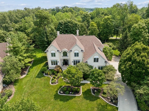 Photo of 8914 Tartan Fields Drive, Dublin, OH 43017 (MLS # 226028105)