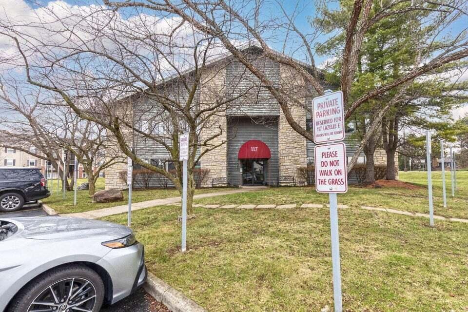 117 Lazelle Road E A,C,D