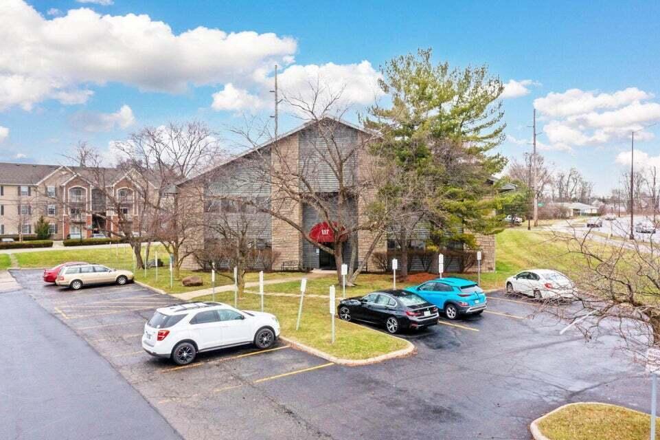 117 Lazelle Road E A,C,D